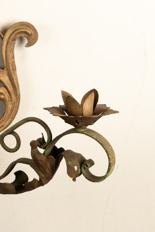 PAIR OF FLEUR DE LIS METAL WALL SCONCES - 5