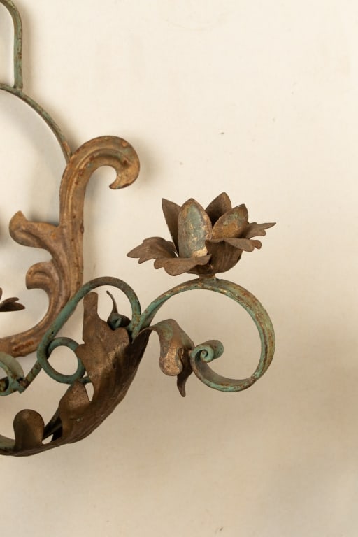 PAIR OF FLEUR DE LIS METAL WALL SCONCES - 5