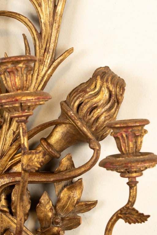 20TH CENTURY FRENCH GILT WOOD WALL SCONCE - 6