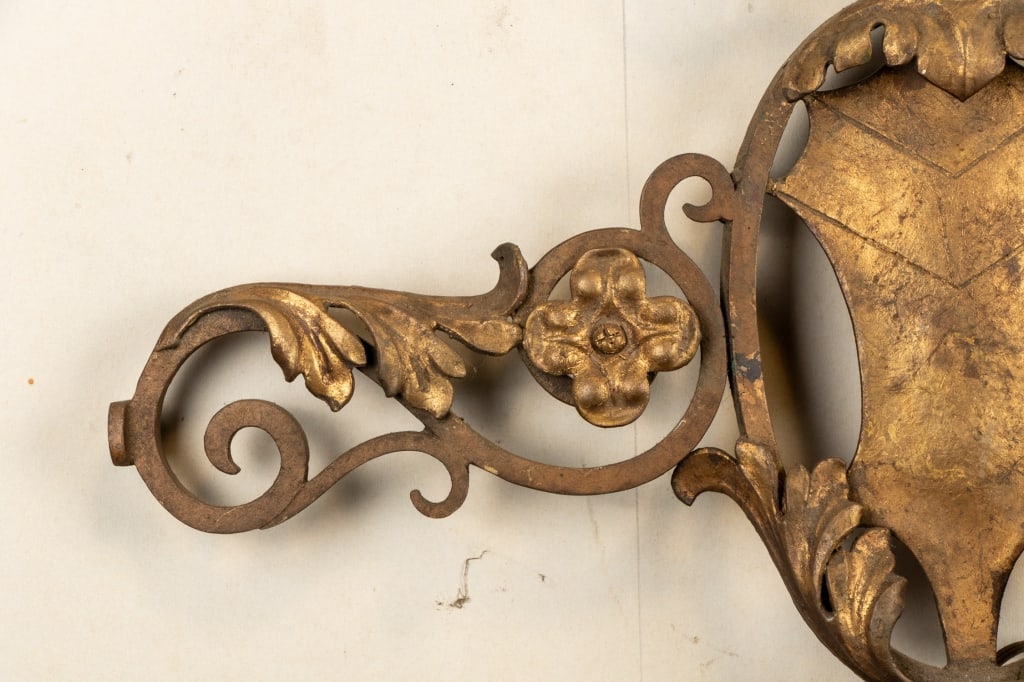 BRASS COAT OF ARMS FOUR ARM WALL SCONCE - 4