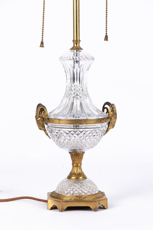NEOCLASSICAL GLASS & BRASS RAM HEAD TABLE LAMP - 2
