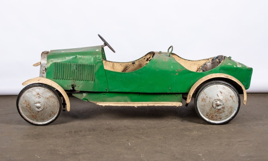 VINTAGE BUGATTI STYLE CHILD’S PEDAL CAR - 7