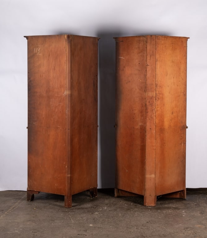 NEAR PAIR OF MAHOGANY DISPLAY CORNER CABINETS - 6