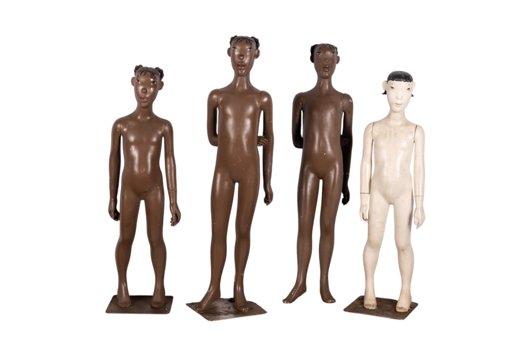FOUR MANNEQUINS (1 of 6)