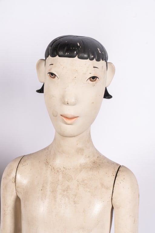 FOUR MANNEQUINS - 5