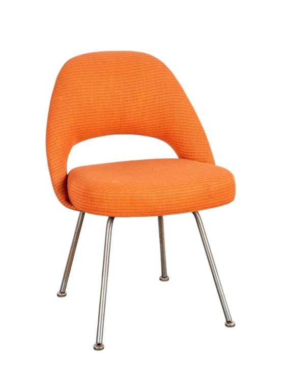 EERO SAARINEN FOR KNOLL EXECUTIVE SIDE CHAIR: Approximate dimensions: h. 31", w. 22", d. 16" Disclaimer: Participating bidders must have a credit card on file with LiveAuctioneers in order for their bidding registration to be approved. Credit