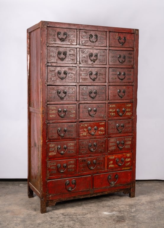 CHINESE RED LACQUERED WOOD CABINET - 2