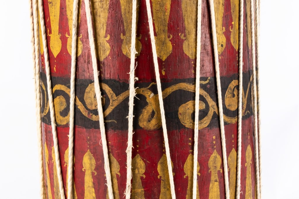 ANTIQUE SRI LANKAN HAND PAINTED DAULA DRUM - 5