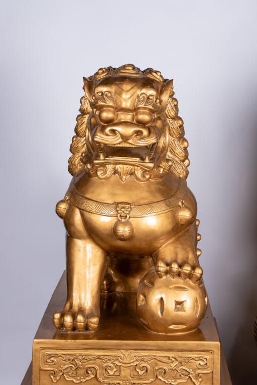 PAIR OF MONUMENTAL CHINESE FIBERGLASS GOLD BEIJING LIONS/FOO DOGS - 3