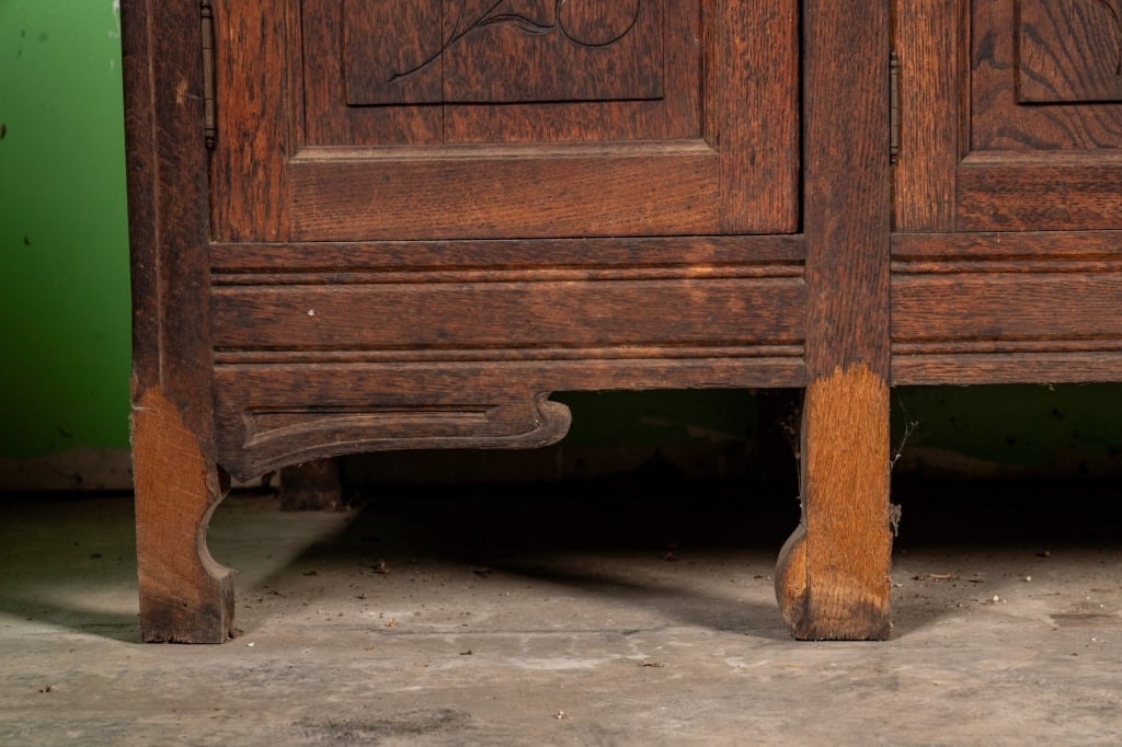 ART NOUVEAU BREAKFRONT CABINET - 10