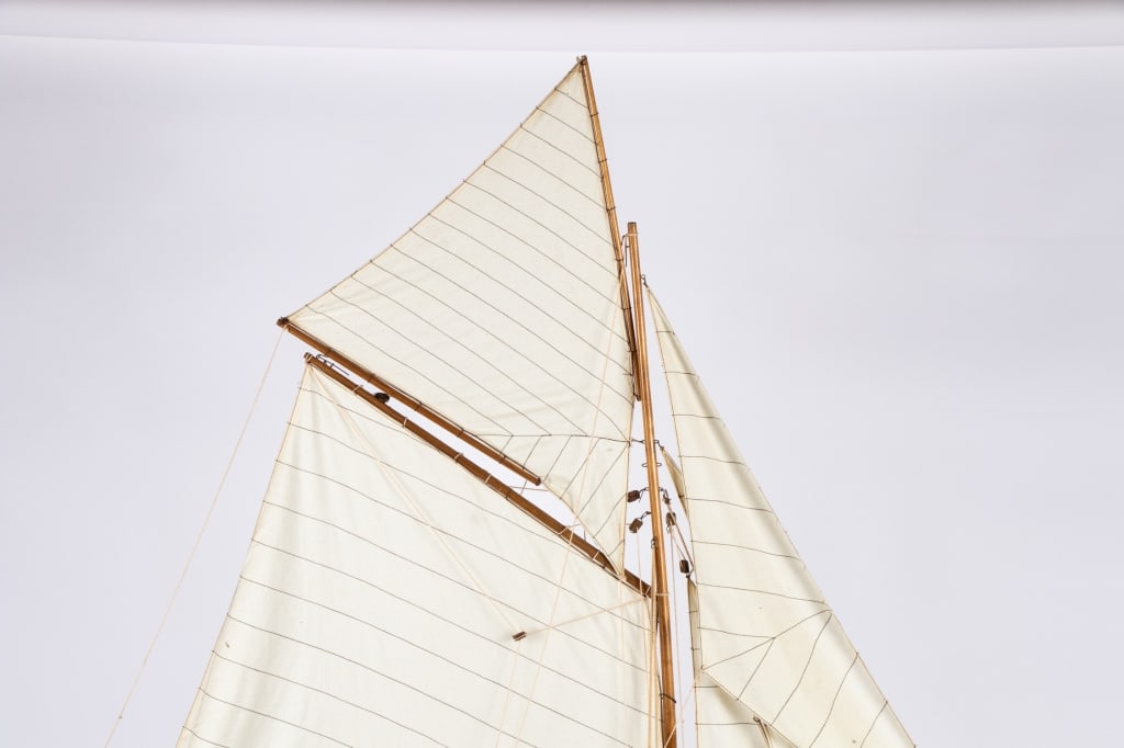 VINTAGE SAILBOAT MODEL - 3