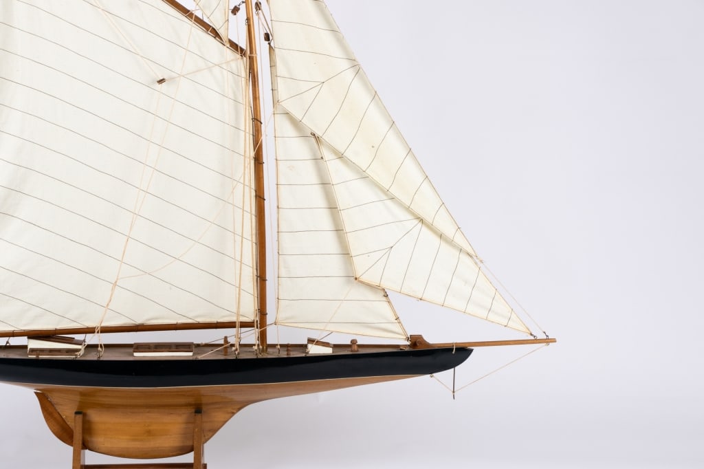 VINTAGE SAILBOAT MODEL - 4