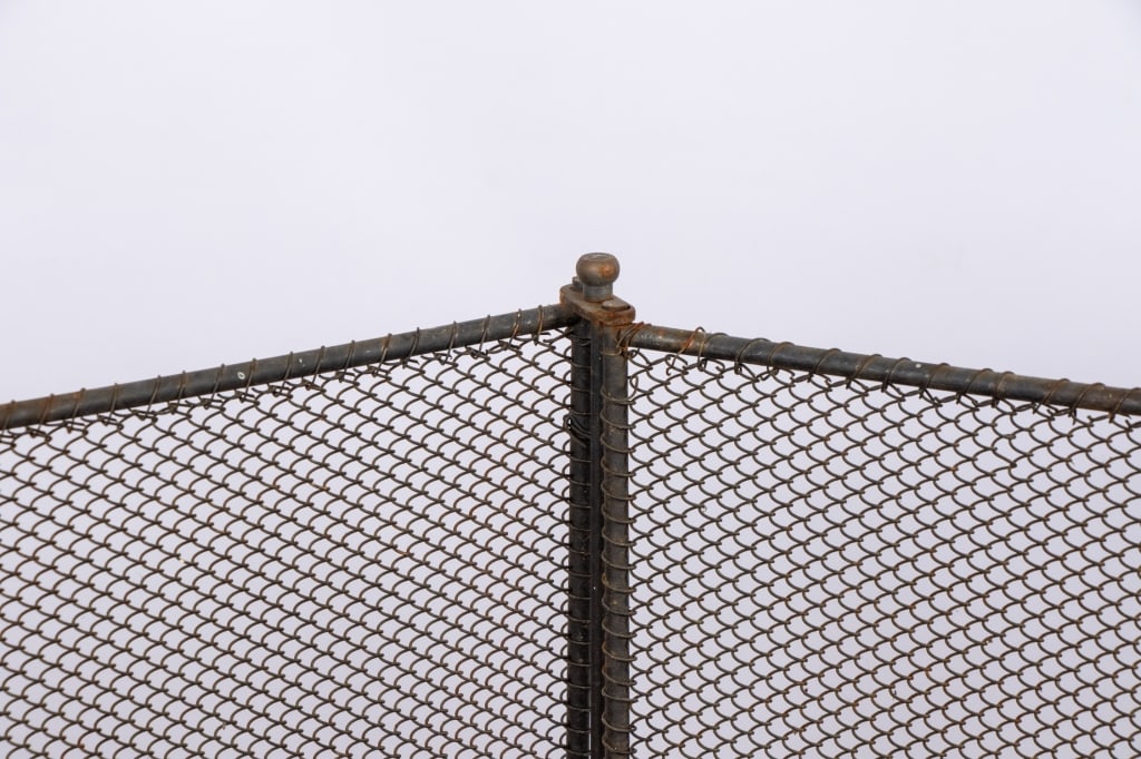 VINTAGE MESH METAL FIREPLACE SCREEN - 3