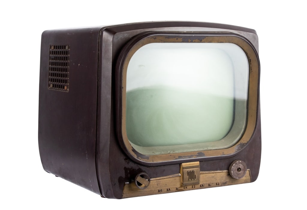 VINTAGE MOTOROLA TELEVISION (1 of 7)