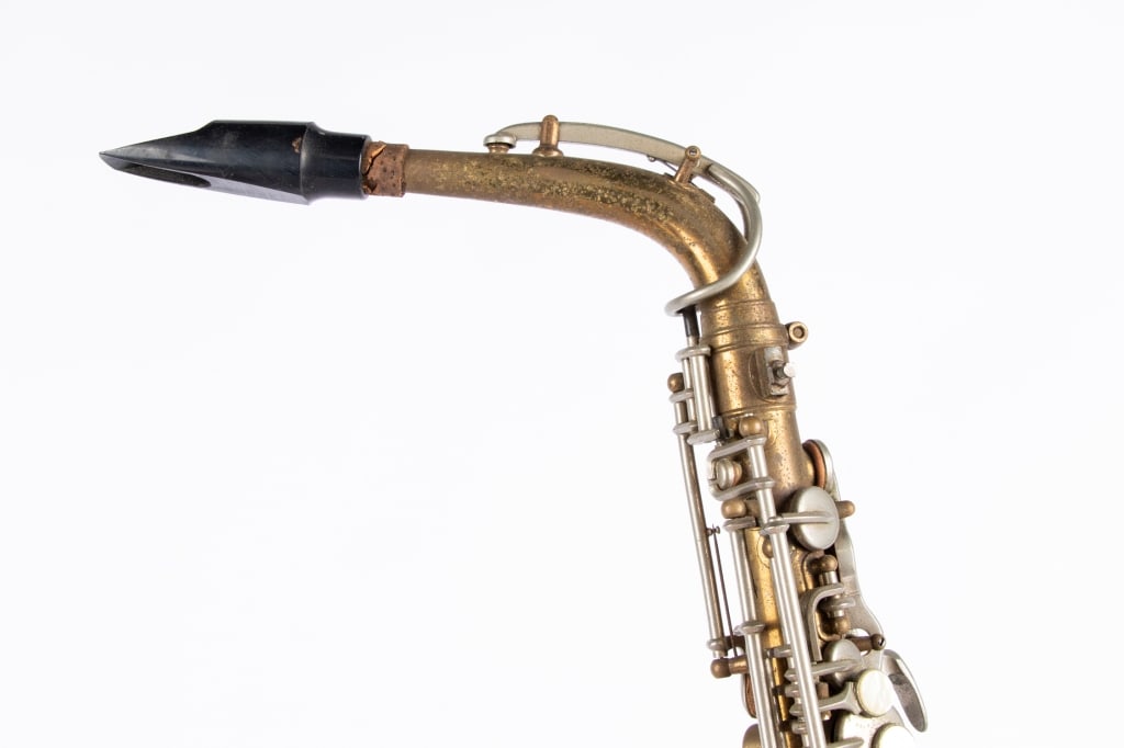 TWO VINTAGE BRASS SAXOPHONES - 7