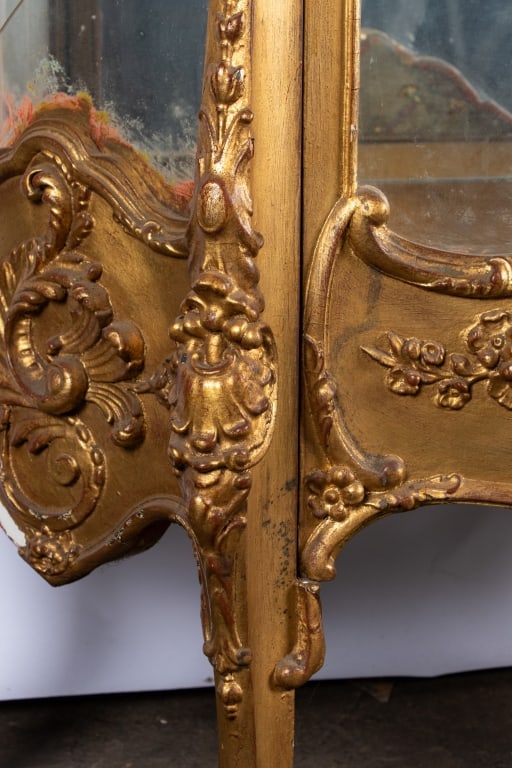 FRENCH LOUIS XV STYLE CURIO CABINET - 7