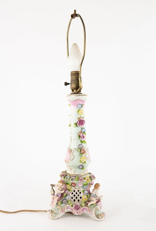 PAIR OF ITALIAN CAPODIMONTE STYLE PORCELAIN TABLE - 5