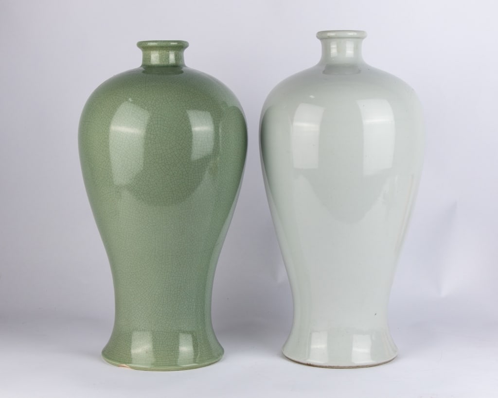TWO CHINESE MEIPING PORCELAIN VASES - 3