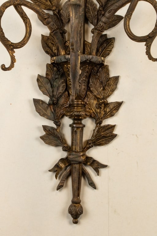 BRASS FLORAL & FOLIAGE WALL SCONCE - 4