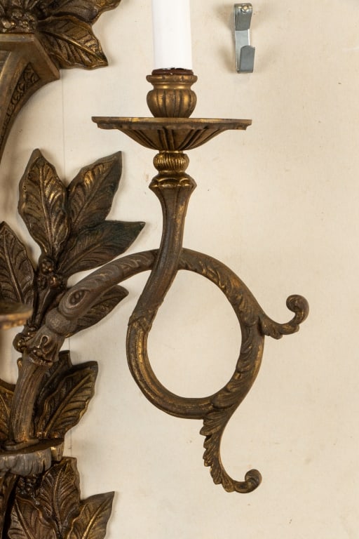 BRASS FLORAL & FOLIAGE WALL SCONCE - 5
