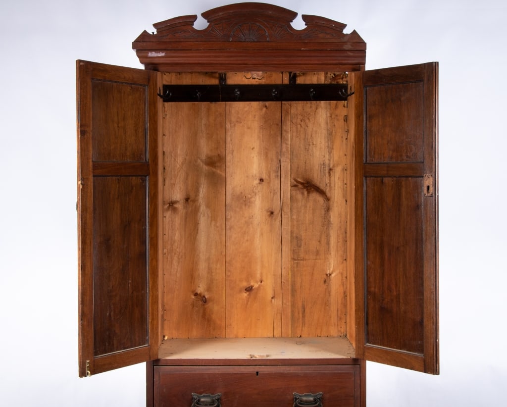 AMERICAN ART DECO WARDROBE - 7