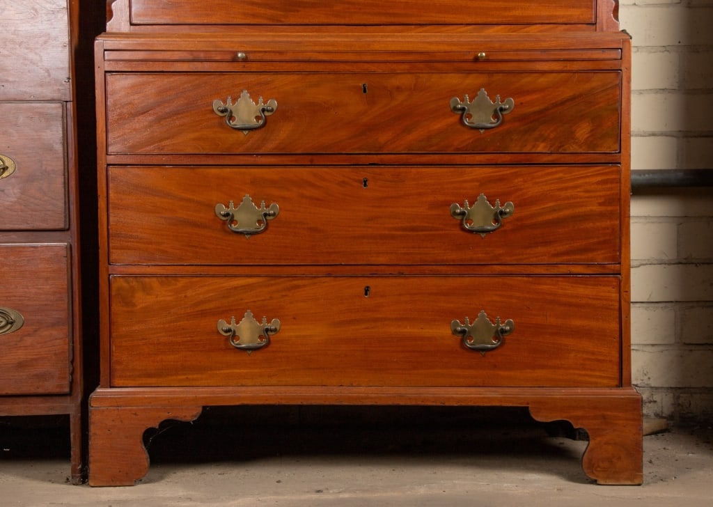 20TH C. GEORGIAN STYLE CHEST ON CHEST TALLBOY DRESSER - 3