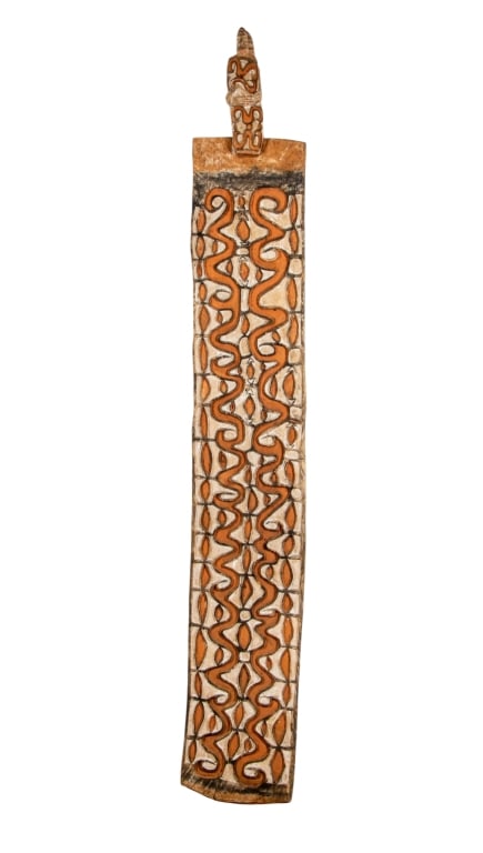 PAPUA NEW GUINEA YUAT / SEPIK WAR SHIELD: Papua New Guinea Yuat / Sepik war shield. Approximate dimensions: h. 87", w. 13", d. 5.5" Disclaimer: Participating bidders must have a credit card on file with LiveAuctioneers in order for their