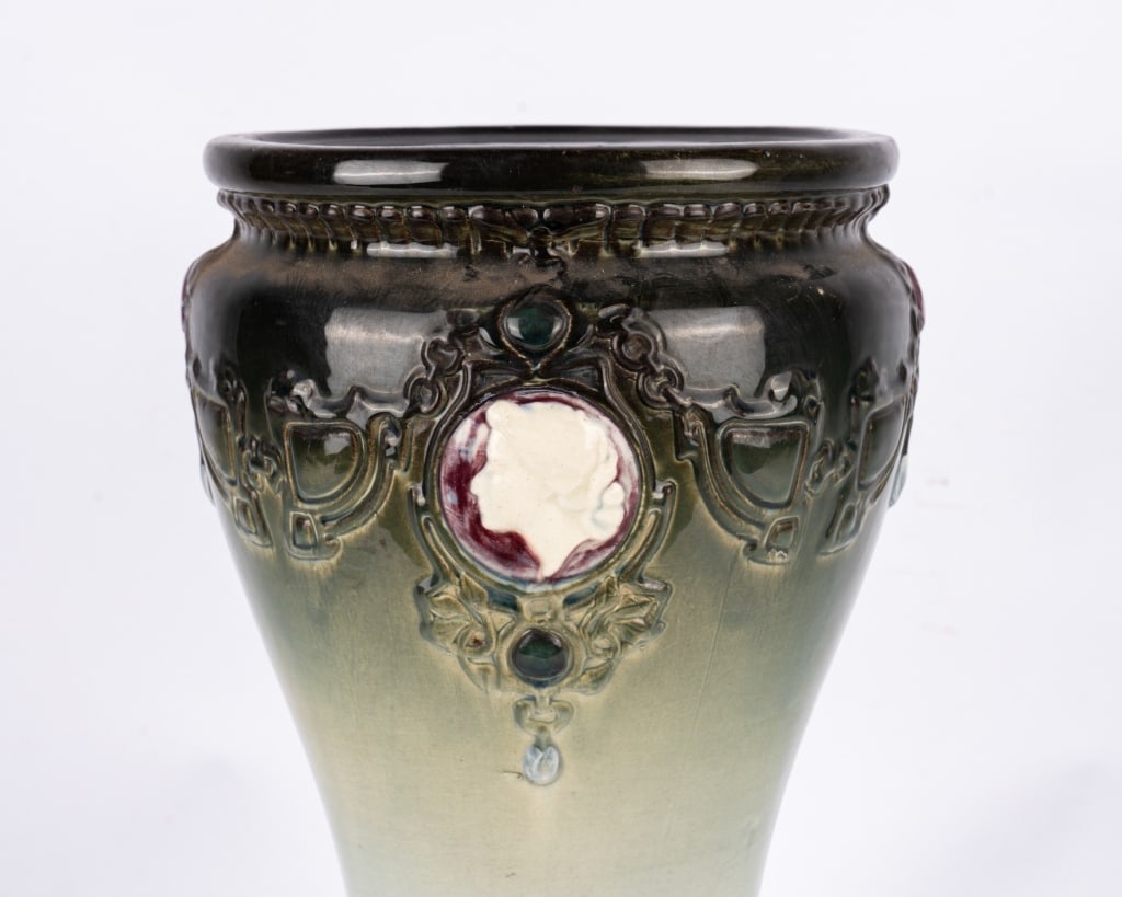WELLER POTTERY PLANT STAND WITH CAMEO ACCENTS - 2
