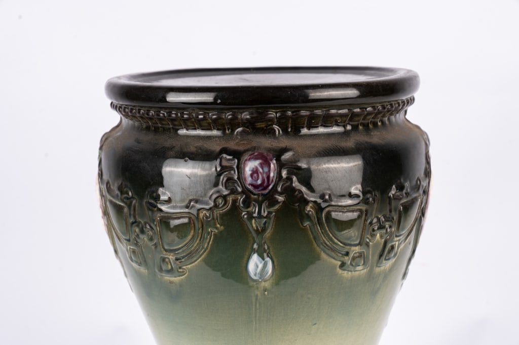 WELLER POTTERY PLANT STAND WITH CAMEO ACCENTS - 6