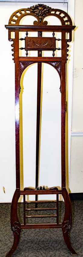 Victorian walnut Easel with North wind crest (1 of 6)