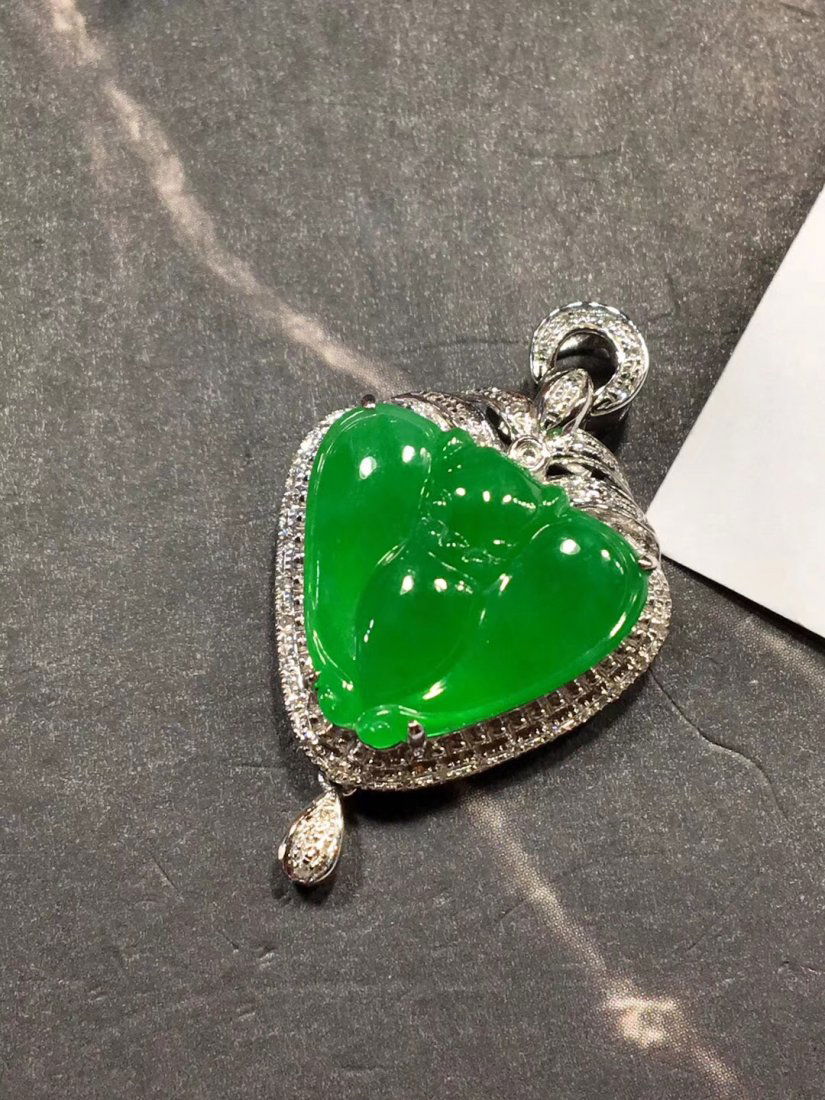 Emerald Green Jadeite Jade Pendant Grade A (1 of 9)