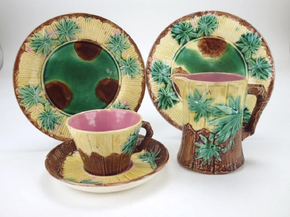 Etruscan Majolica lot of 4 bamboo pieces, 2 plates, (1 of 1)