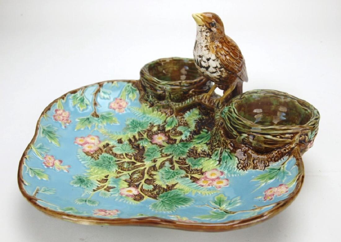 Georg Jones Majolica strawberry server with bird handle (1 of 1)