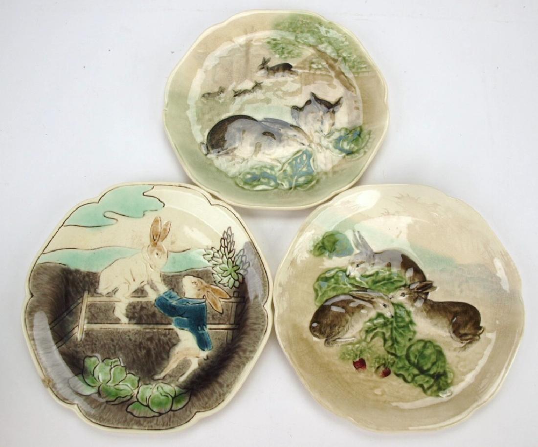 Choisy and Villeroy Bach lot of 3 Majolica rabbit: Choisy and Villeroy Bach lot of 3 Majolica rabbit plates, various conditions plates, various conditions