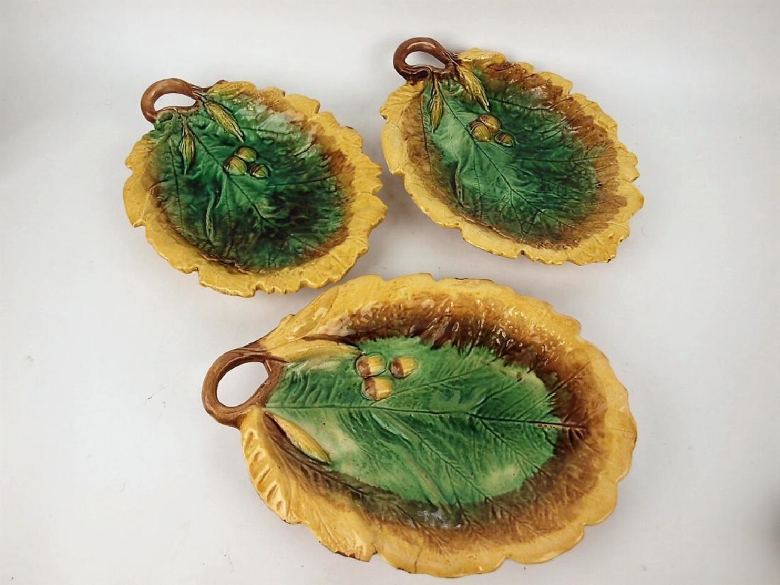 Majolica lot of 3 oak leaf tray, various condition (1 of 1)