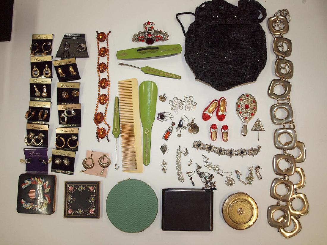 Lot of assorted jewelry and dresser items (1 of 1)
