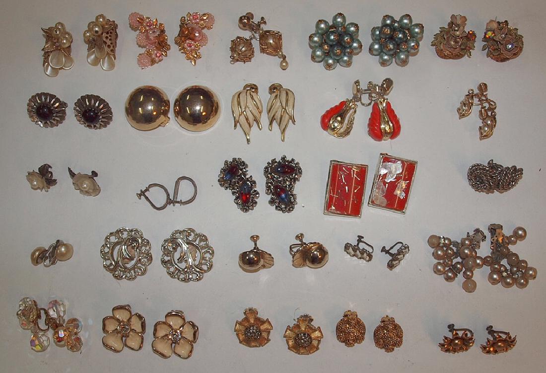 Lot of 20 pair vintage ladies earrings: Kramer, Cora,: Lot of 20 pair vintage ladies earrings: Kramer, Cora, Sarah Coventry, Marvella, Emmons, & others
