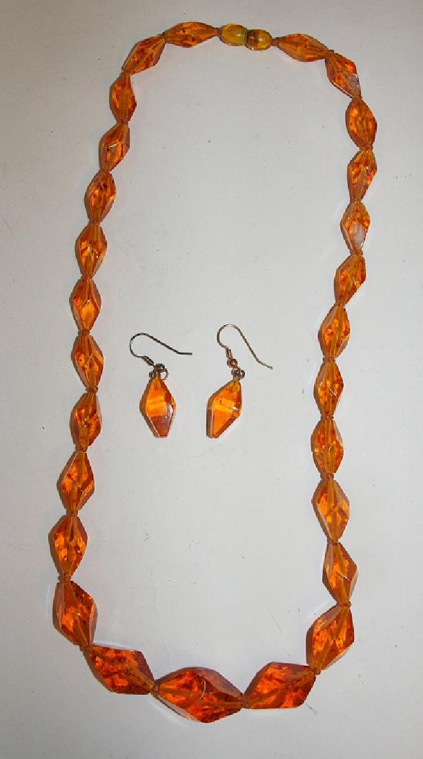 Amber graduated beaded necklace, 11", and matching (1 of 1)