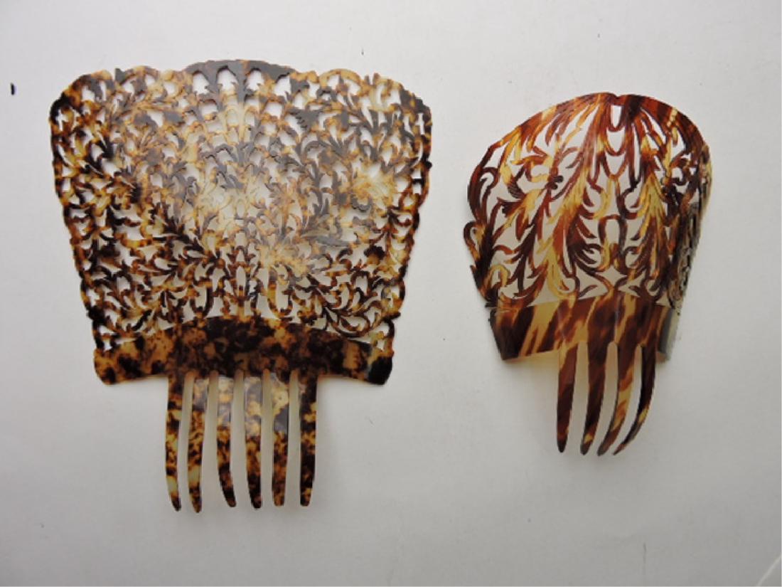 Lot of 2 large 1930's - 40's tortoise shell hair combs (1 of 1)