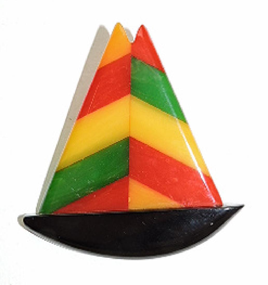 BAkelite multi-color sailboat brooch (1 of 1)