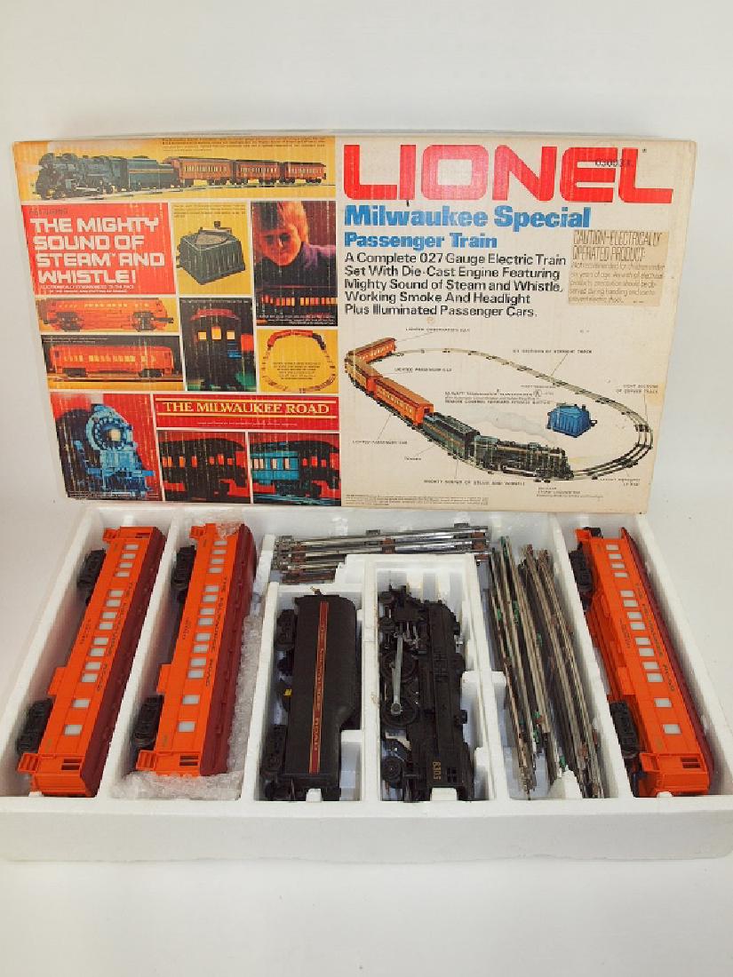 Lionel Milwaukee Road Special Passenger train set with (1 of 1)