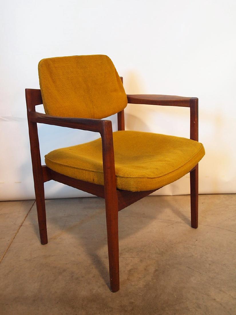 Mid century modern accent chair by Jens Risom with: Mid century modern accent chair by Jens Risom with label