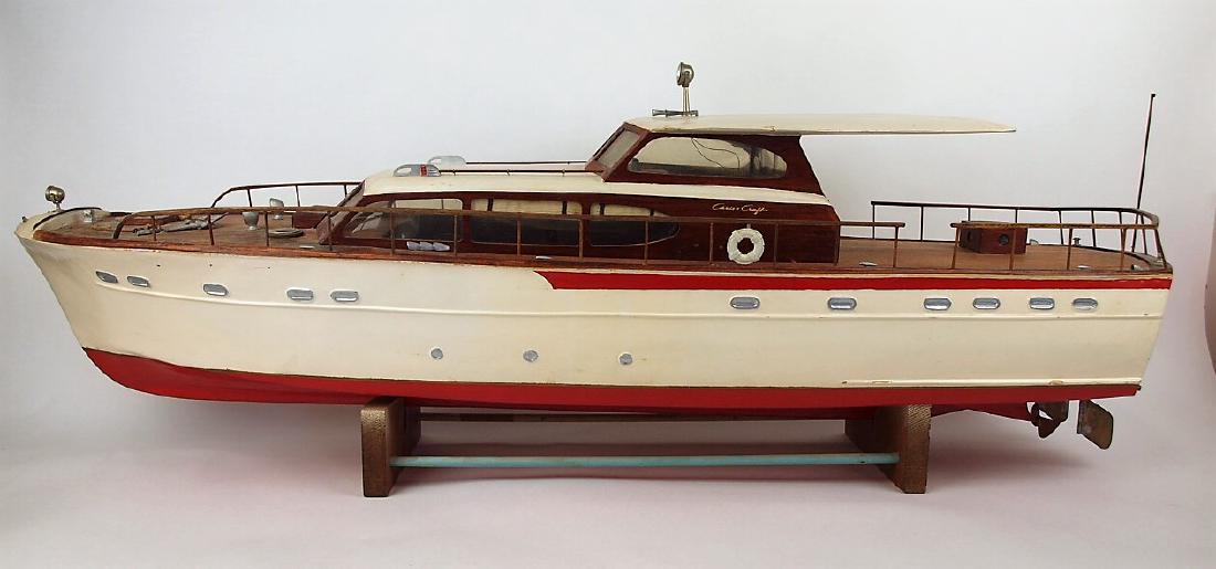 Chris Craft 1950's cabin cruiser dual prop wood model (1 of 9)