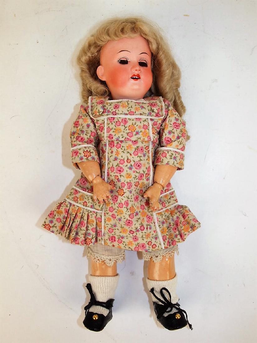 A&M bisque head doll A 5/0 11" (1 of 1)