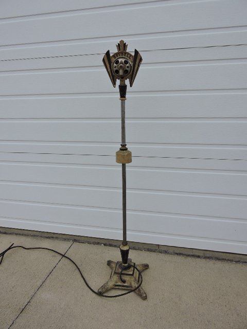 Cast iron "Boydell" mechanical floor model tool with (1 of 4)