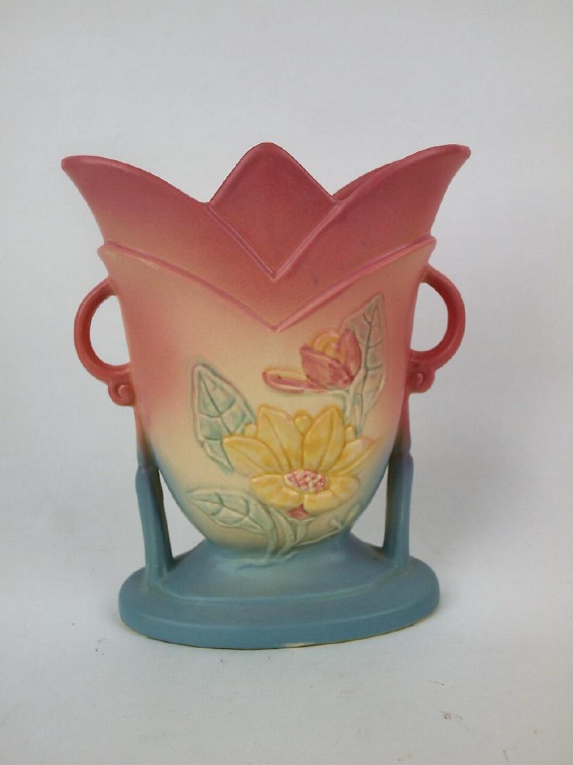 Hull pottery vase 7-8 1/2 (1 of 1)