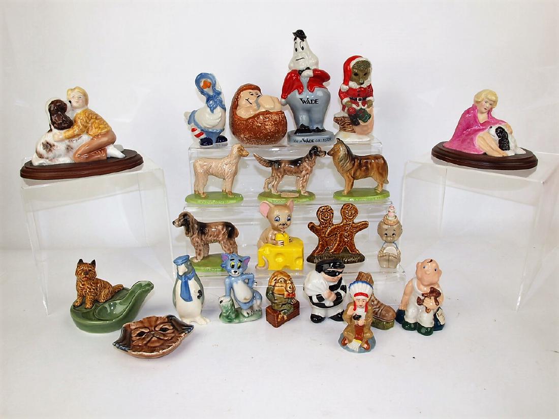 Wade porcelain lot of 22 figures: Wade porcelain lot of 22 figures