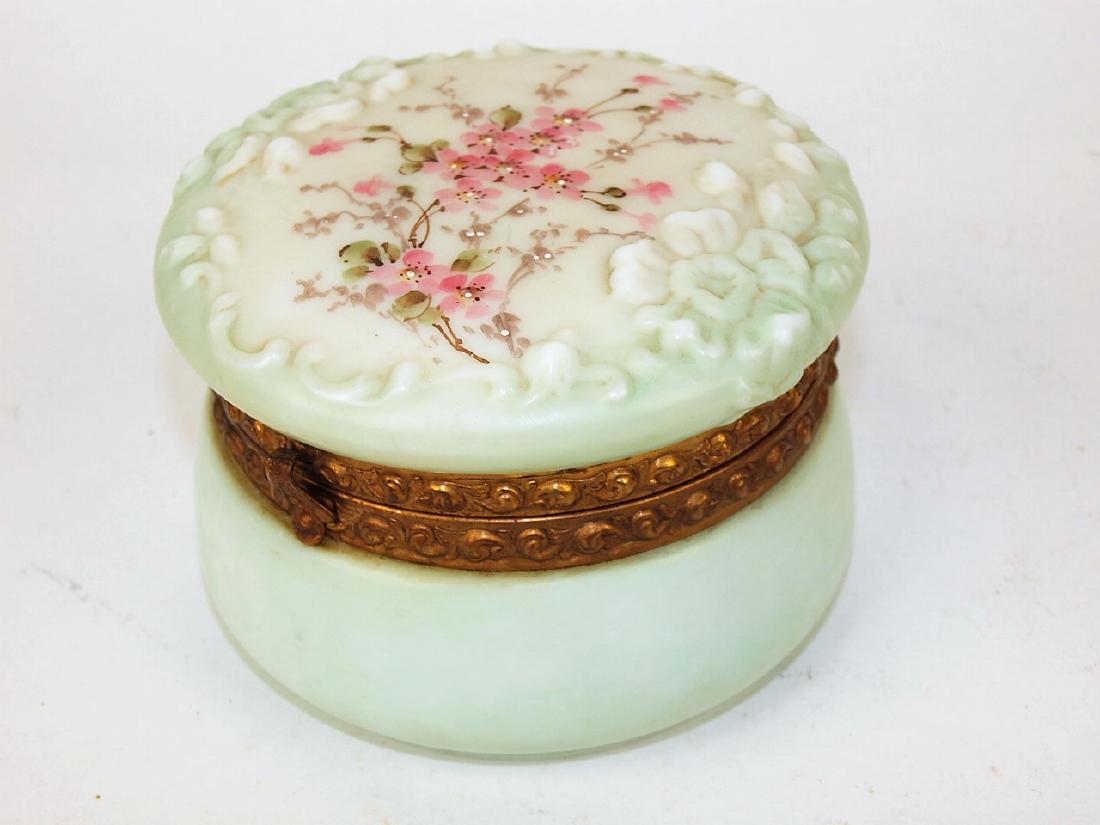Wavecrest round covered dresser box with original (1 of 1)