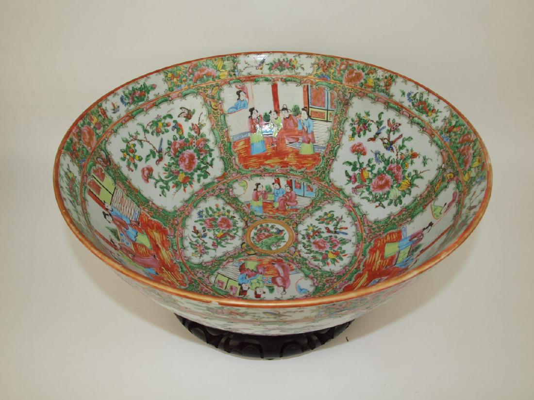 Large rose medallion punch bowl with teakwood stand, 15 (1 of 4)