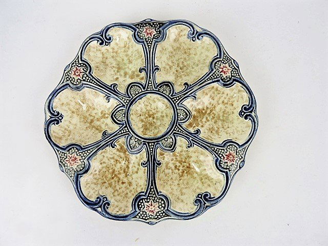 French Majolica 6 well oyster plate with star fish (1 of 1)